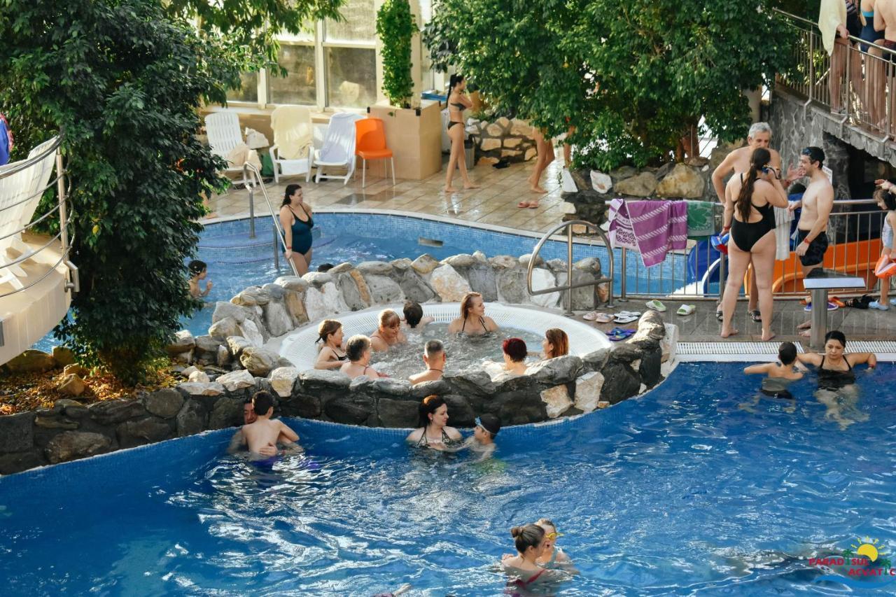 Hotel Alinalex - Paradisul Acvatic Brasov Ngoại thất bức ảnh